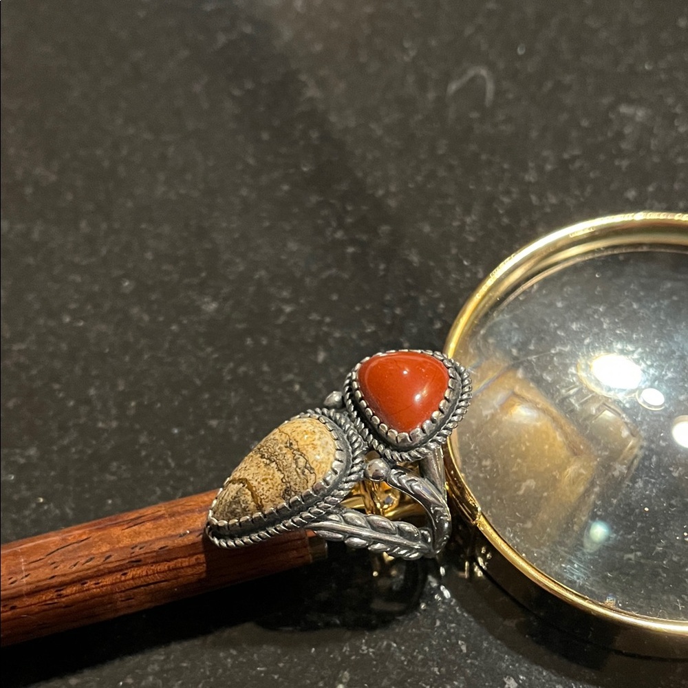Elegant Silver and Cornelian rust Stone Ring - Picture 5 of 8